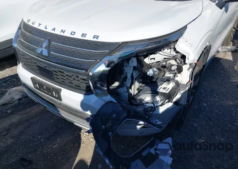 2024 Mitsubishi Outlander Sel 2.5 S-Awc z USA, uszkodzony, nr VIN JA4J4WA86RZ003701